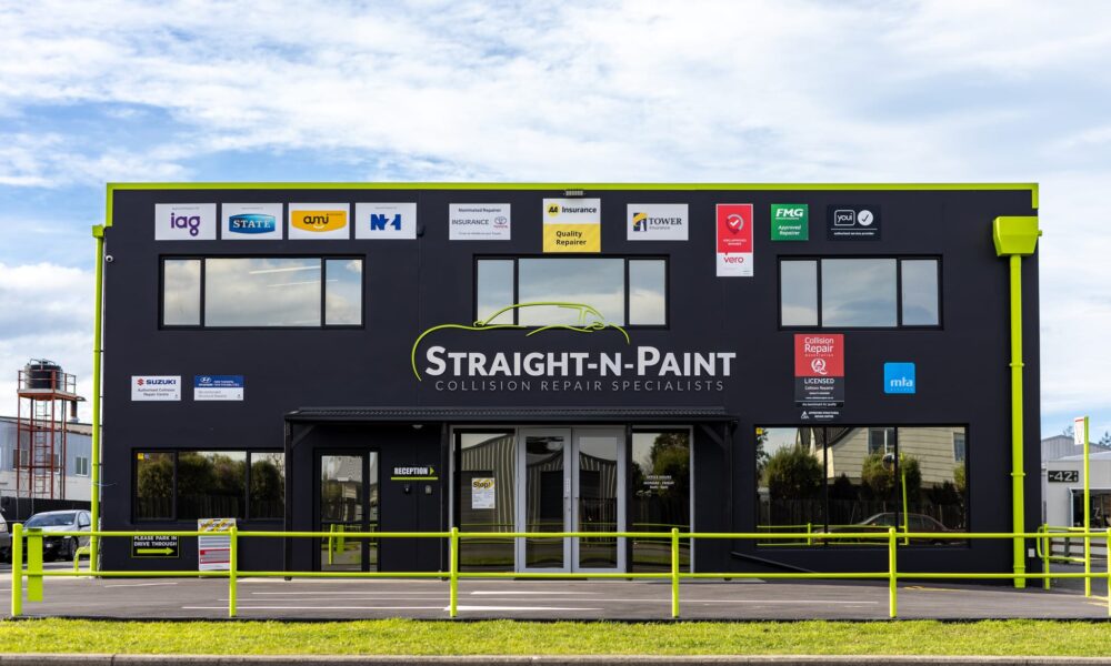 Straight-N-Paint headquarters in Rangiora offering collision repair, air conditioning repair, vehicle maintenance, PDR and windscreen repair